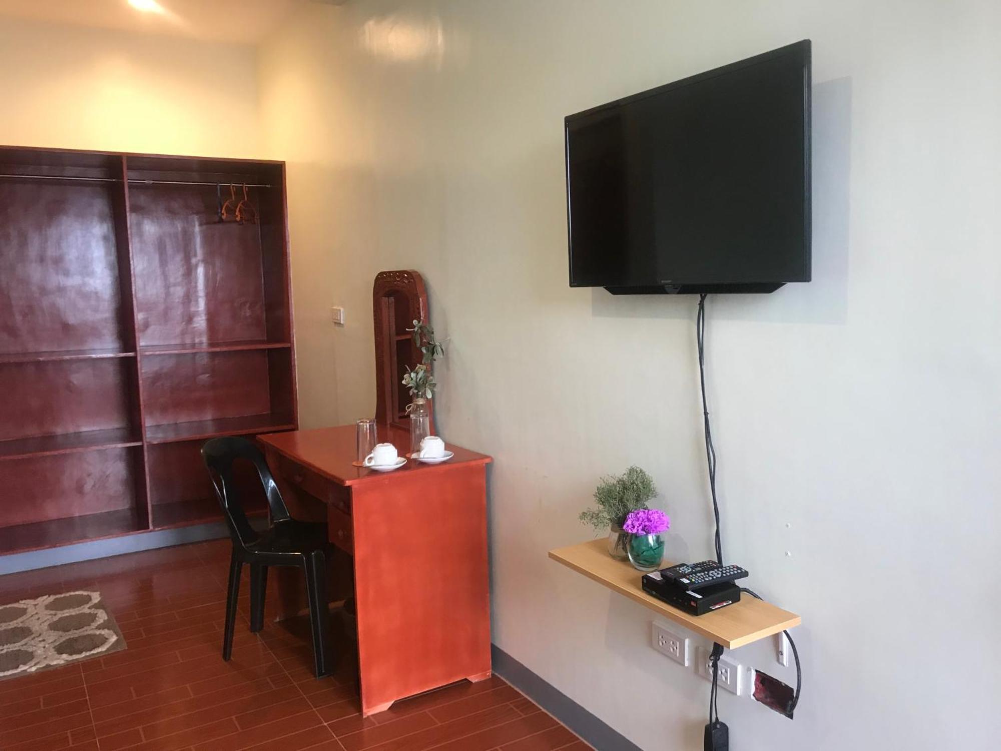 Cawit Resort And Cafe Esperanza Rom bilde